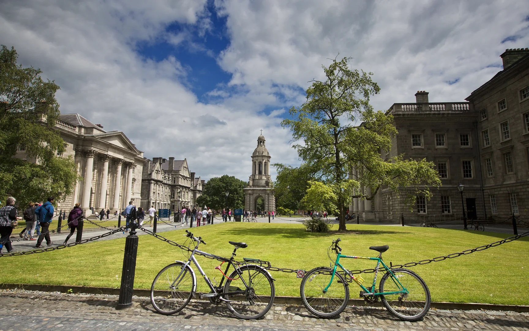 Responsive background